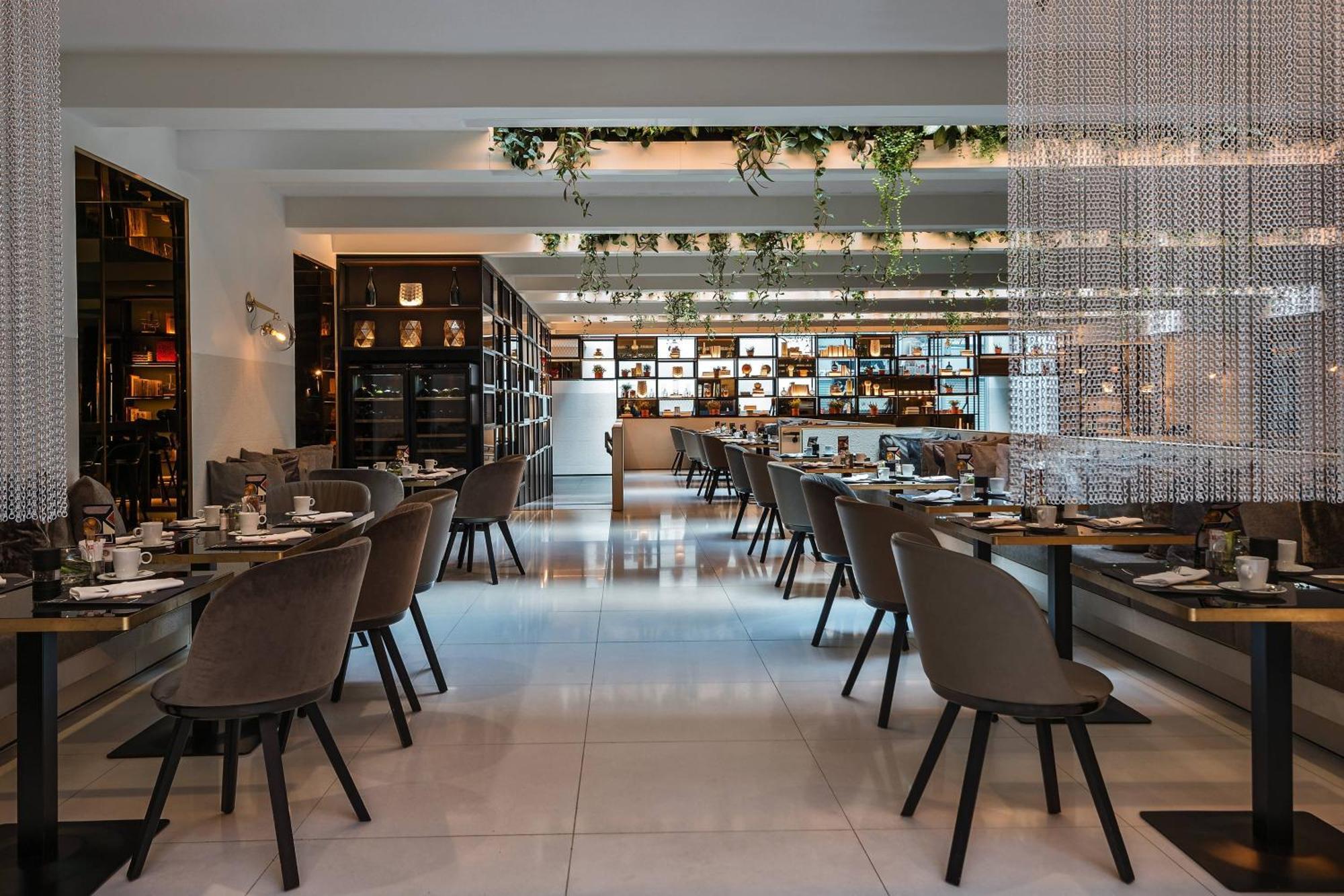 Le Meridien Вена Экстерьер фото The interior of the restaurant