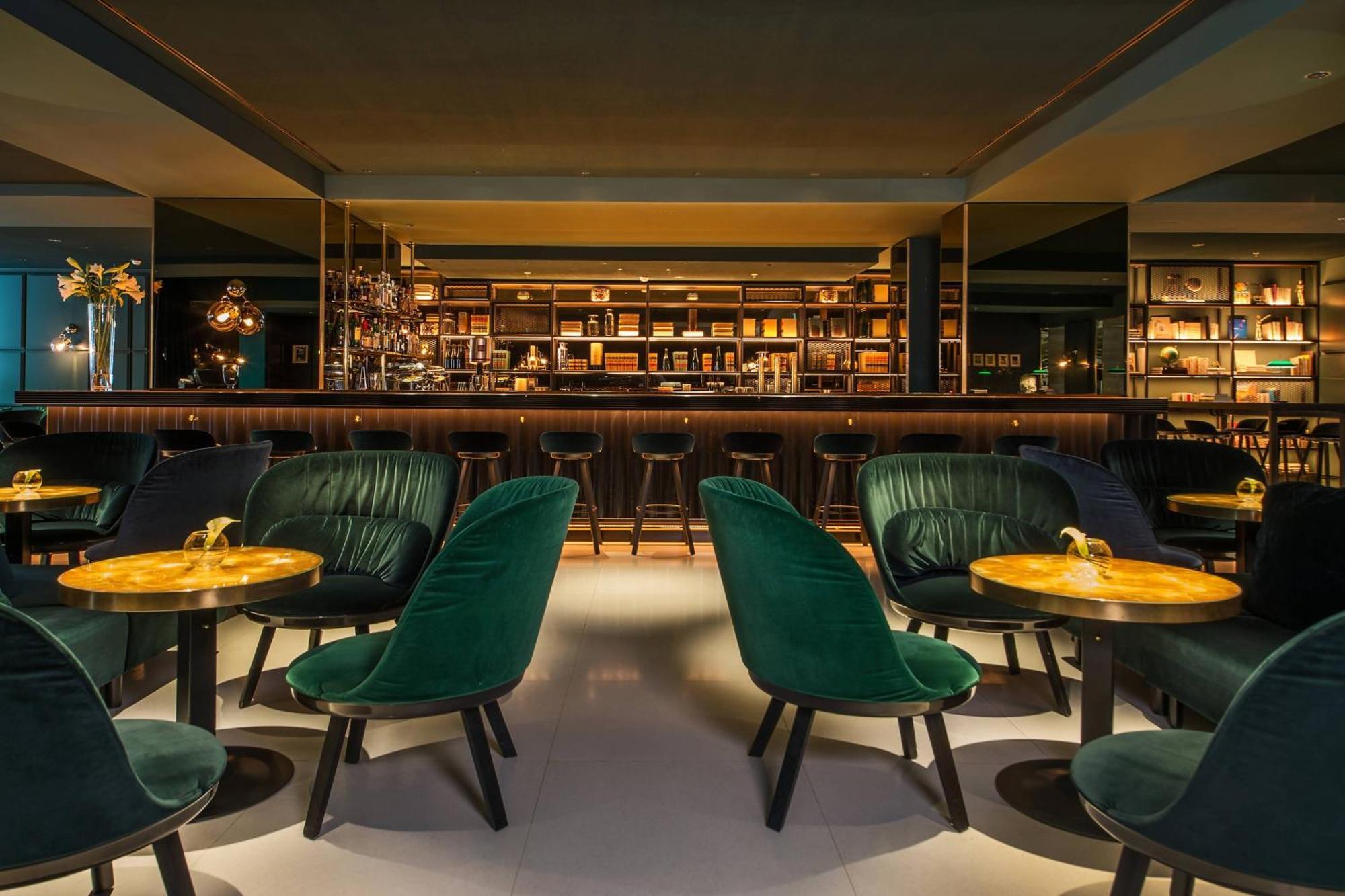 Le Meridien Вена Экстерьер фото The Bar